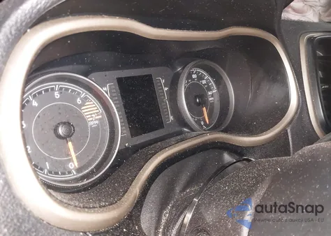 2016 Jeep Cherokee Latitude z USA, uszkodzony, nr VIN 1C4PJMCB7GW162800